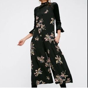 Free People Dream Big Wide Leg Jumpsuit Cropped V-Neck Cut Out Sleeveless